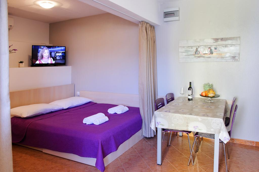 Vinišće Apartments Zdenka الغرفة الصورة