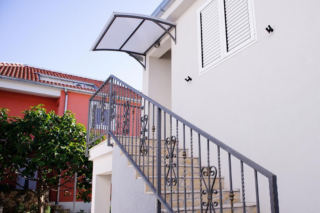 Vinišće Apartments Zdenka المظهر الخارجي الصورة